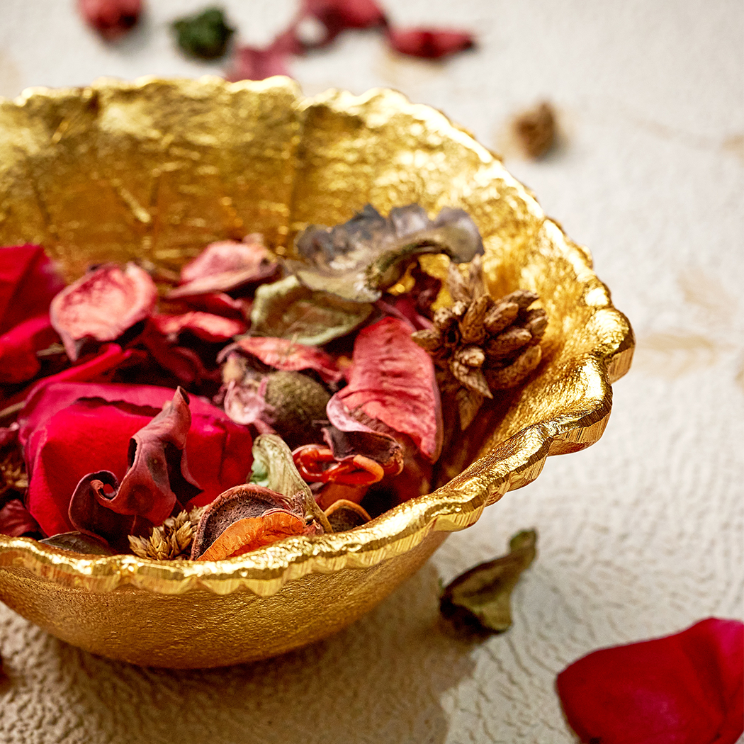 HAZEL LEAF BOWL