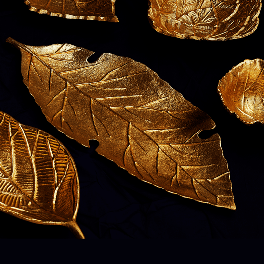WALLNUT LEAF PLATTER