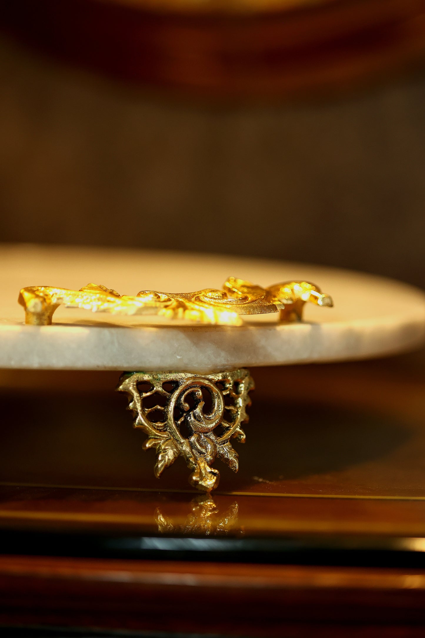 ROYALE CARRARA MARBLE TRAY